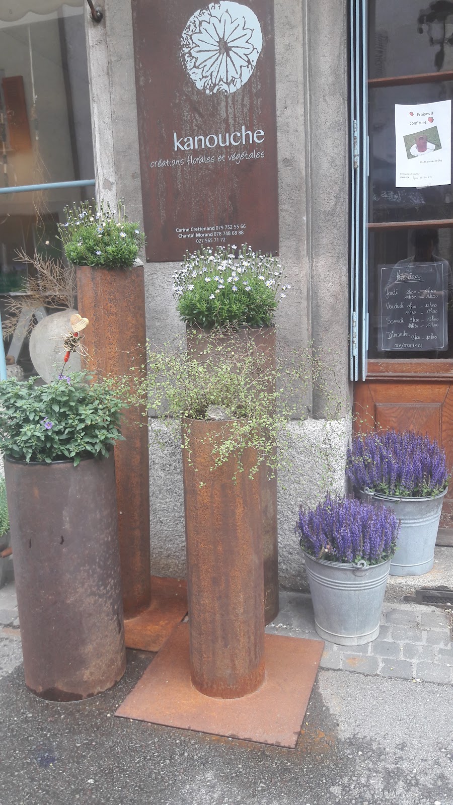 Couronne fleurie colorée — Kanouche, Martigny